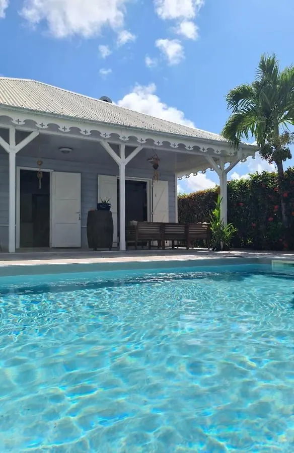 Breen Lodge Martinique