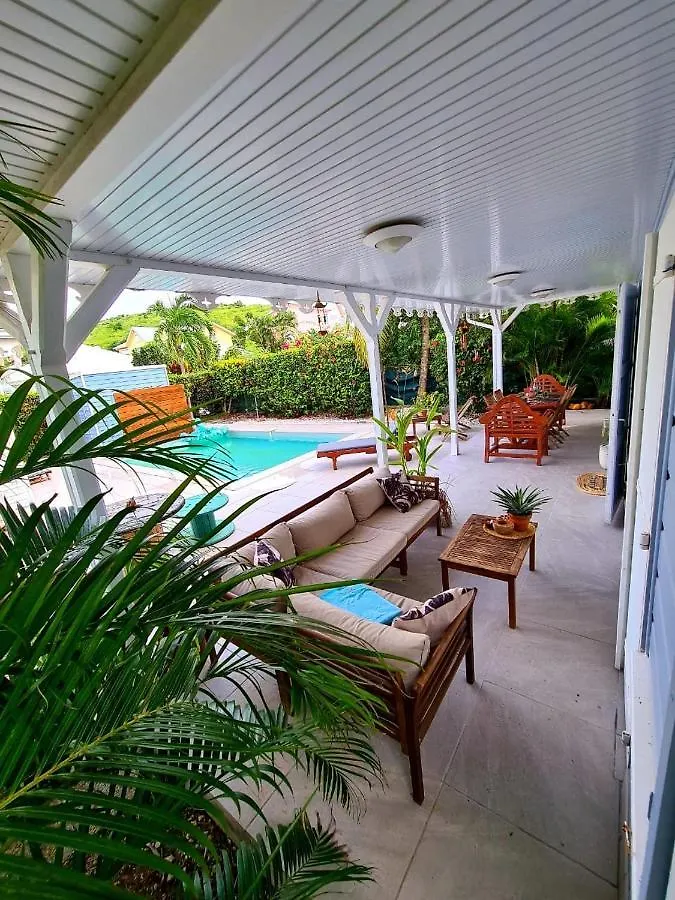 Breen Lodge 0*, Sainte-Anne Martinique